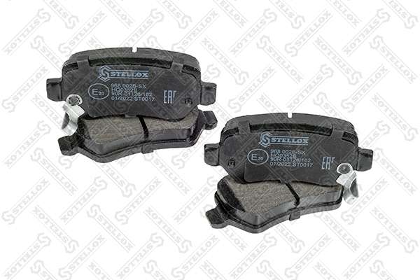 Колодки тормозные дисковые STELLOX 968 002B-SX