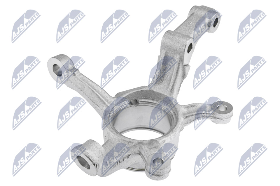 Кулак поворотный mb cla c117 13- левый NTY ZZP-ME-006