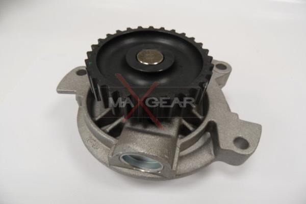Водяной насос охлаждение двигателя MAXGEAR 47-0093