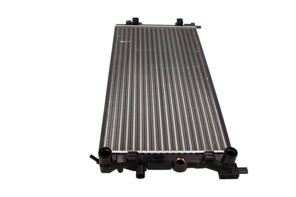 Радиатор охлаждение двигателя MAXGEAR AC273527