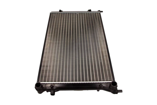 Радиатор охлаждение двигателя MAXGEAR AC233127