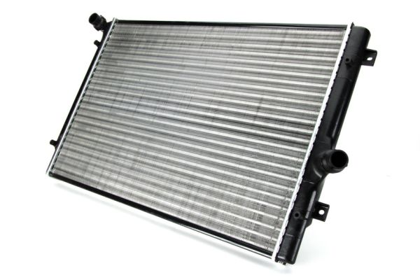 Радиатор охлаждение двигателя THERMOTEC D7W035TT