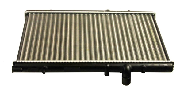 Радиатор охлаждение двигателя MAXGEAR AC230008