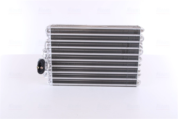 Испаритель кондиционер NISSENS 92063