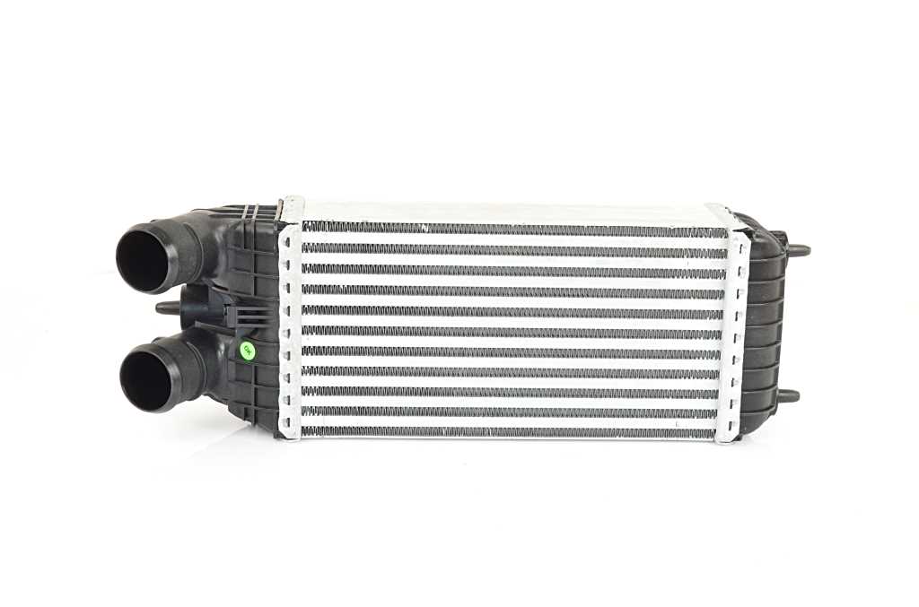 Интеркулер BSG BSG 70-535-001