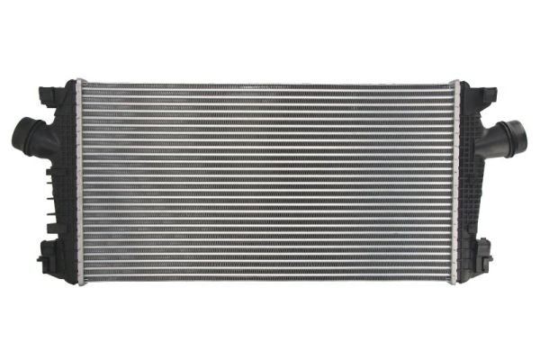 Интеркулер THERMOTEC DAX023TT