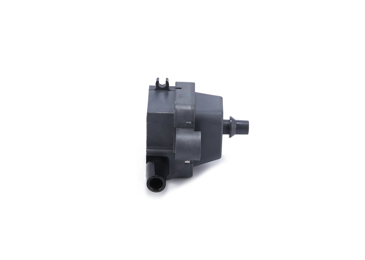 Катушка зажигания BOSCH F 01R 00A 010