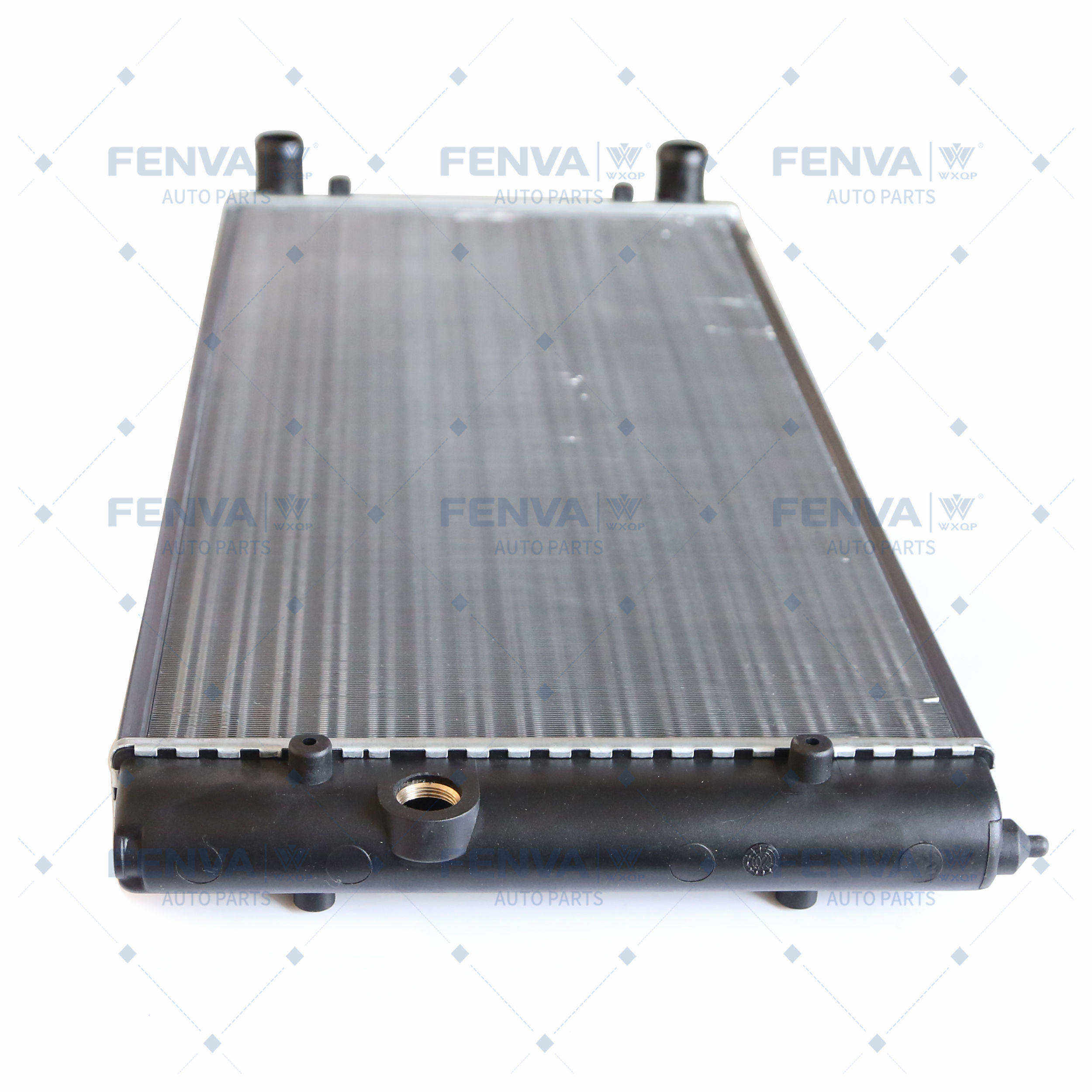 Радиатор WXQP 320045