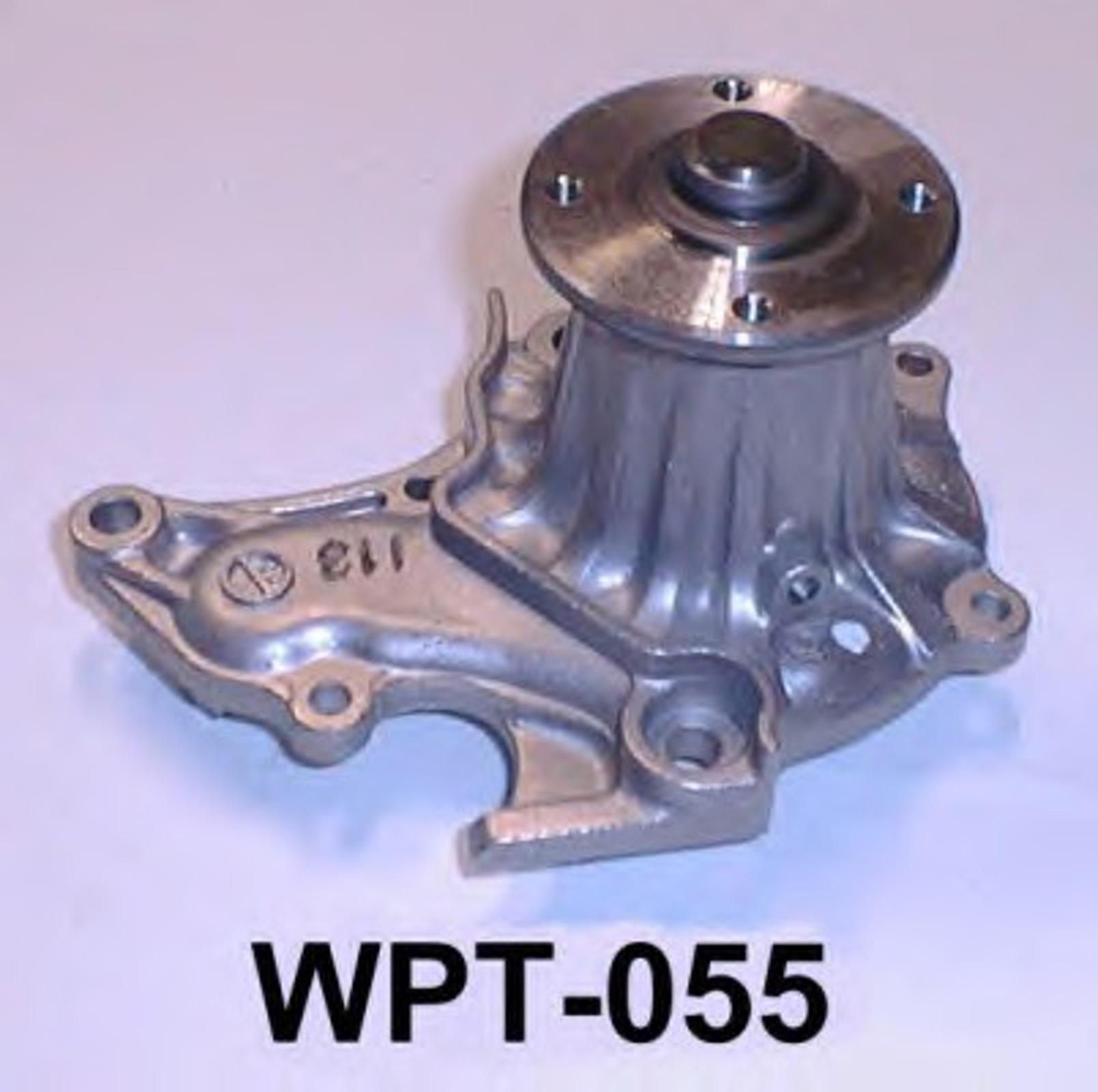 Насос водяной AISIN WPT-055