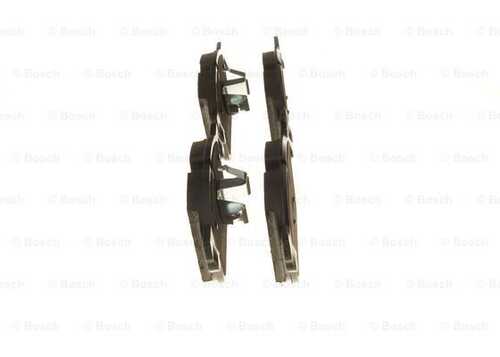 Дисковые тормозные колодки комплект BOSCH 0986494829