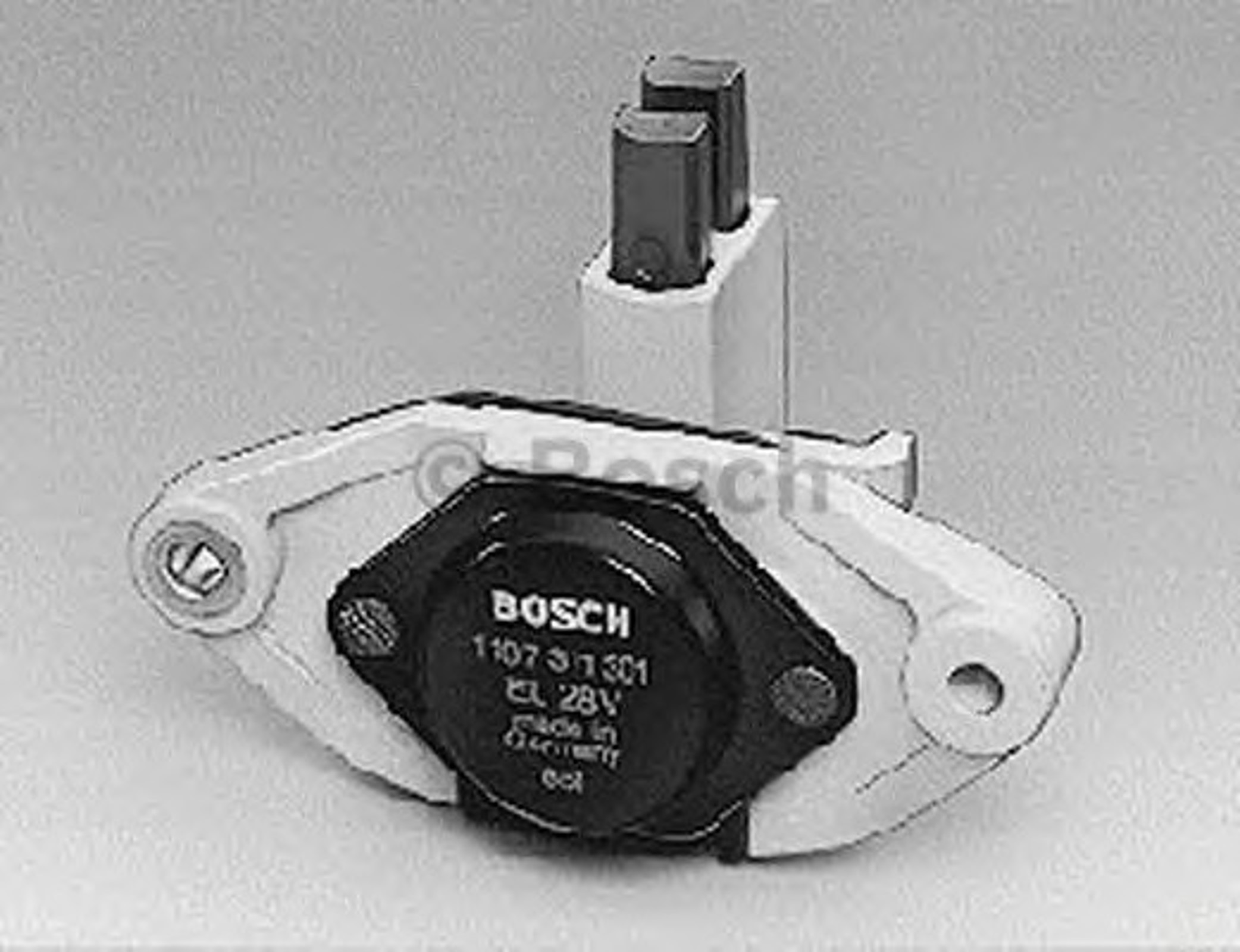 Реле-регулятор генератора BOSCH 1197311307