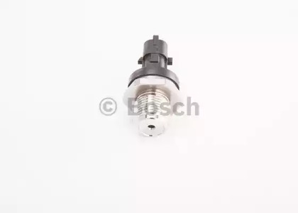 Фото 3 0 281 002 907 BOSCH Датчик, давление подачи топлива