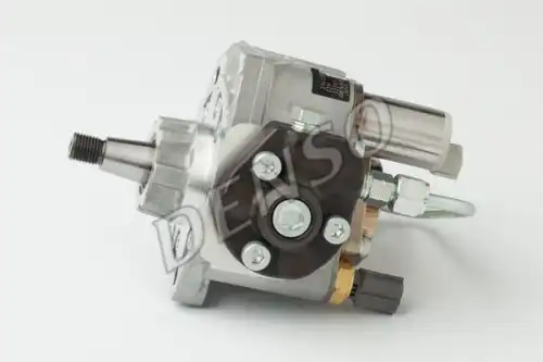 Топливный насос DENSO DCRP301100