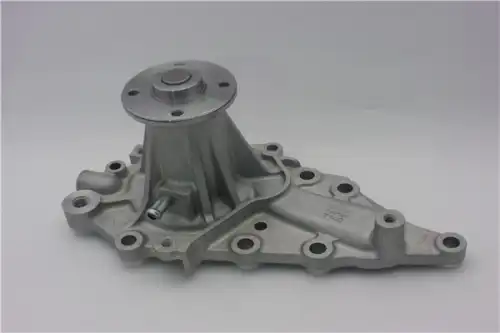 Насос водяной lexus is300 98-05 3.0l gs 3.0i 98-05 GMB GWT-140A