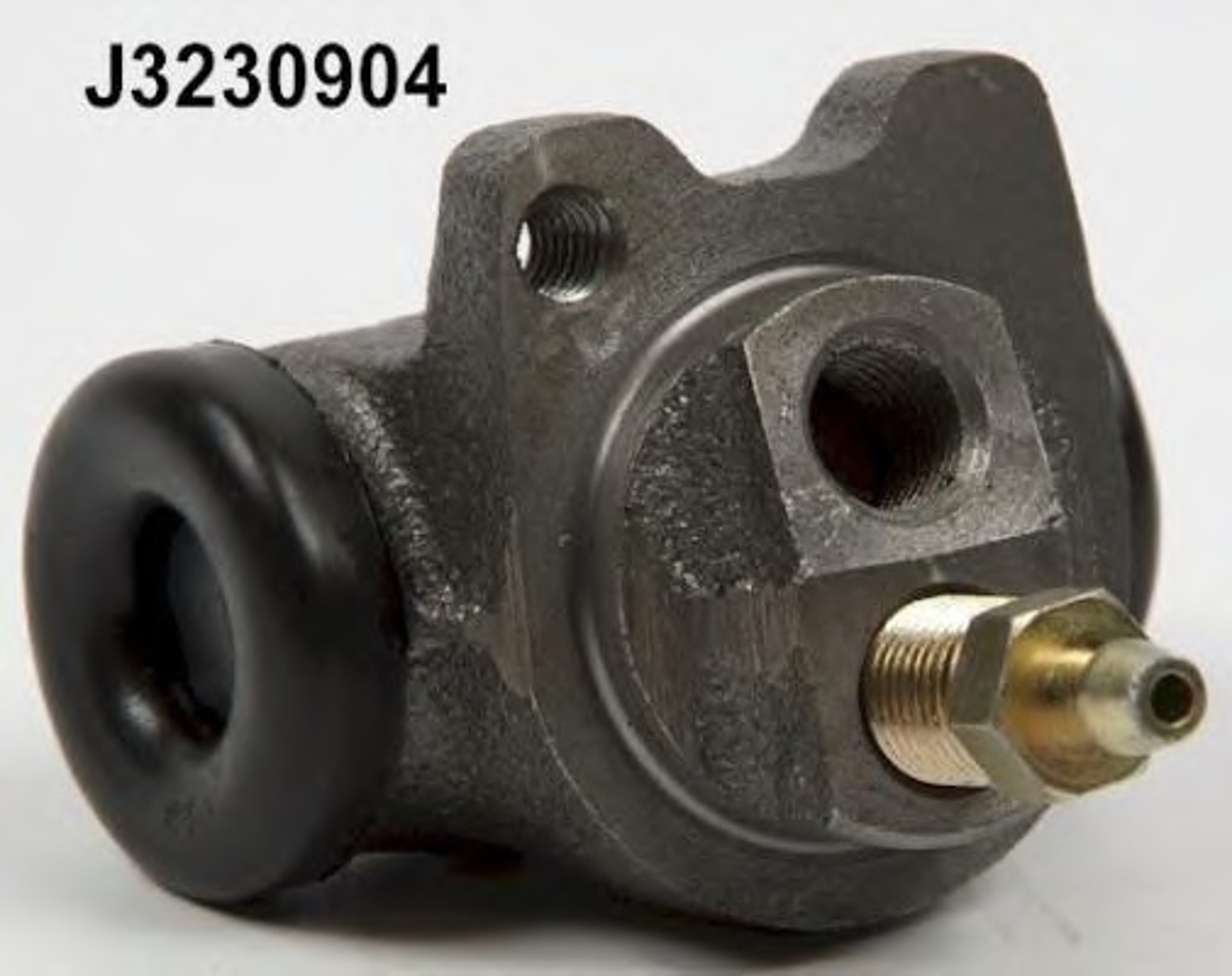Цилиндр тормозной NIPPARTS J3230904