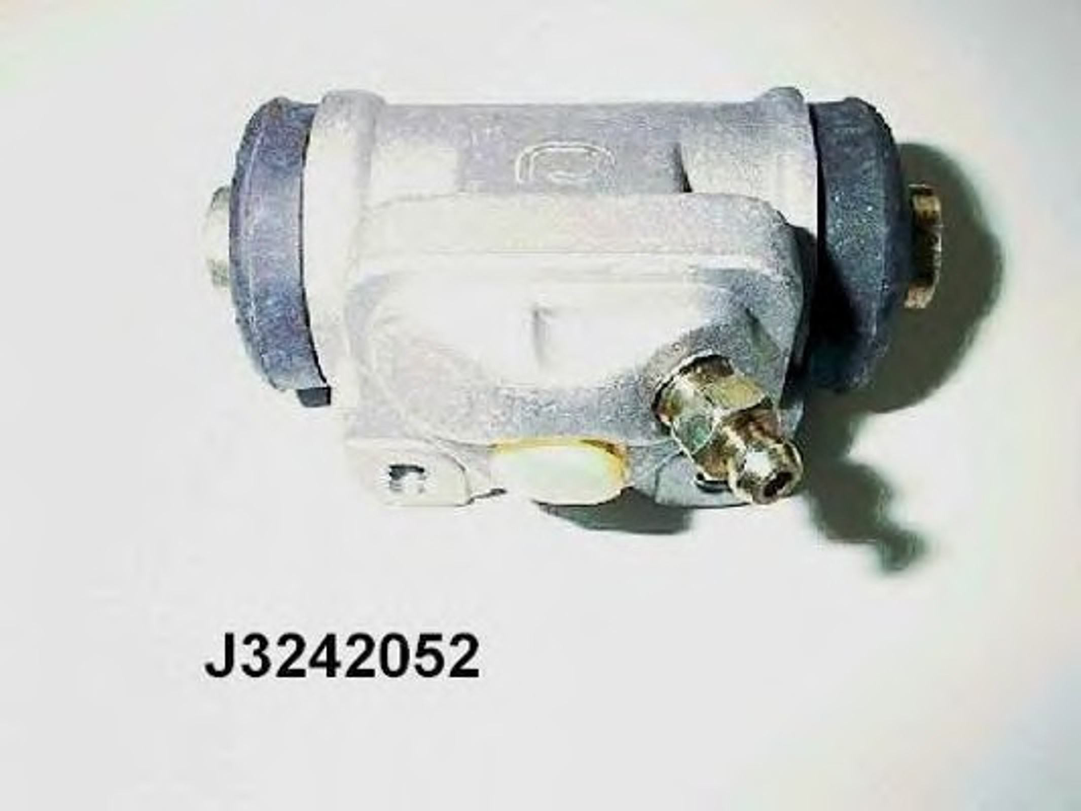 Цилиндр тормозной NIPPARTS J3242052
