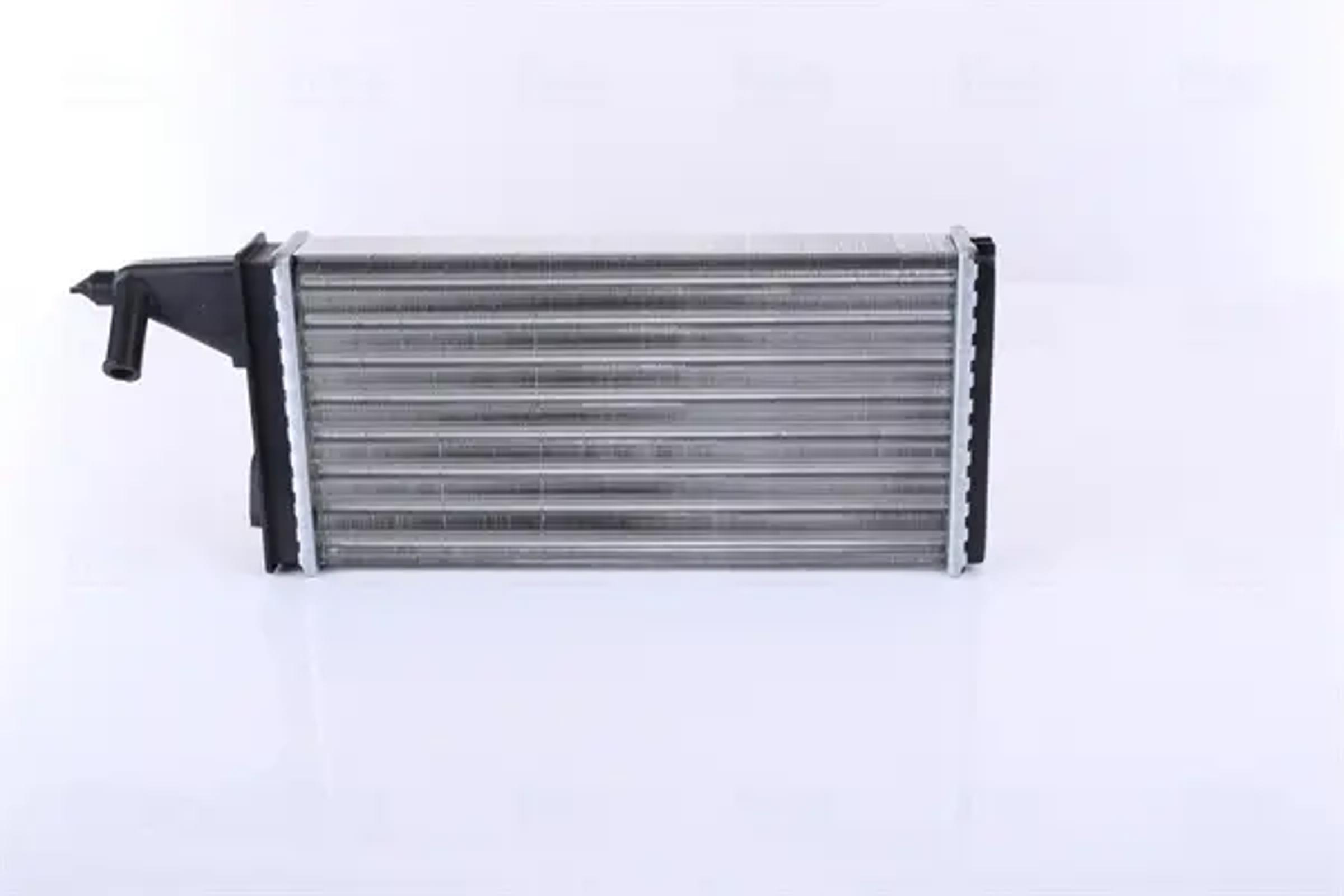 Радиатор отопителя NISSENS 71808