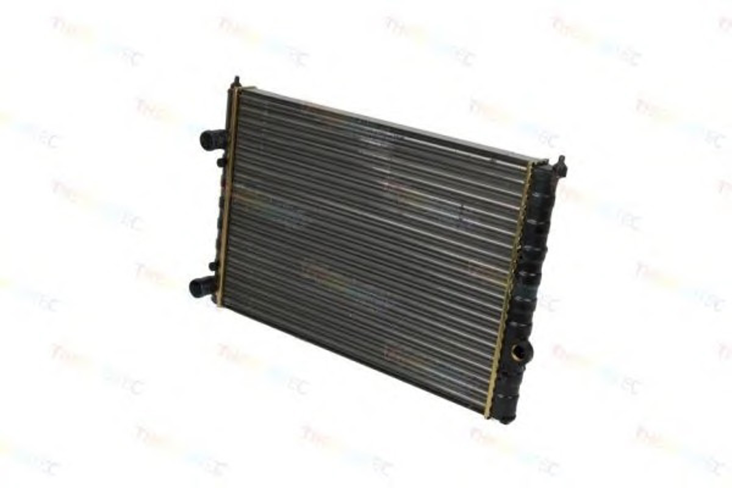 Радиатор системы охлаждения THERMOTEC D7W054TT