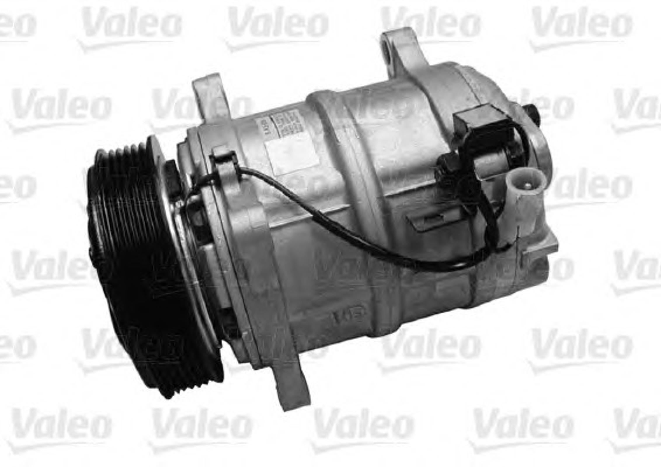 Компрессор кондиционера VALEO 699753