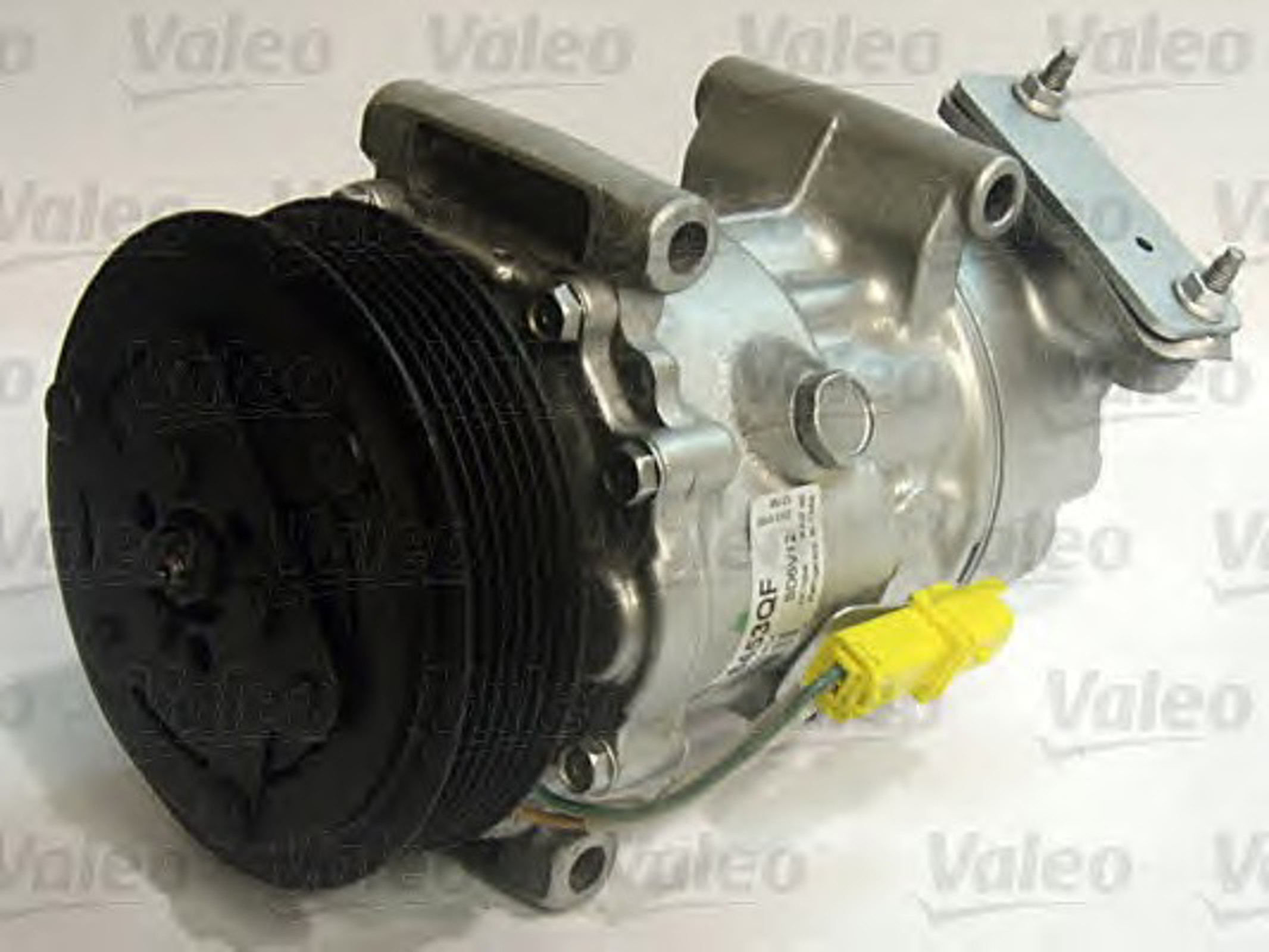 Компрессор кондиционера VALEO 813824